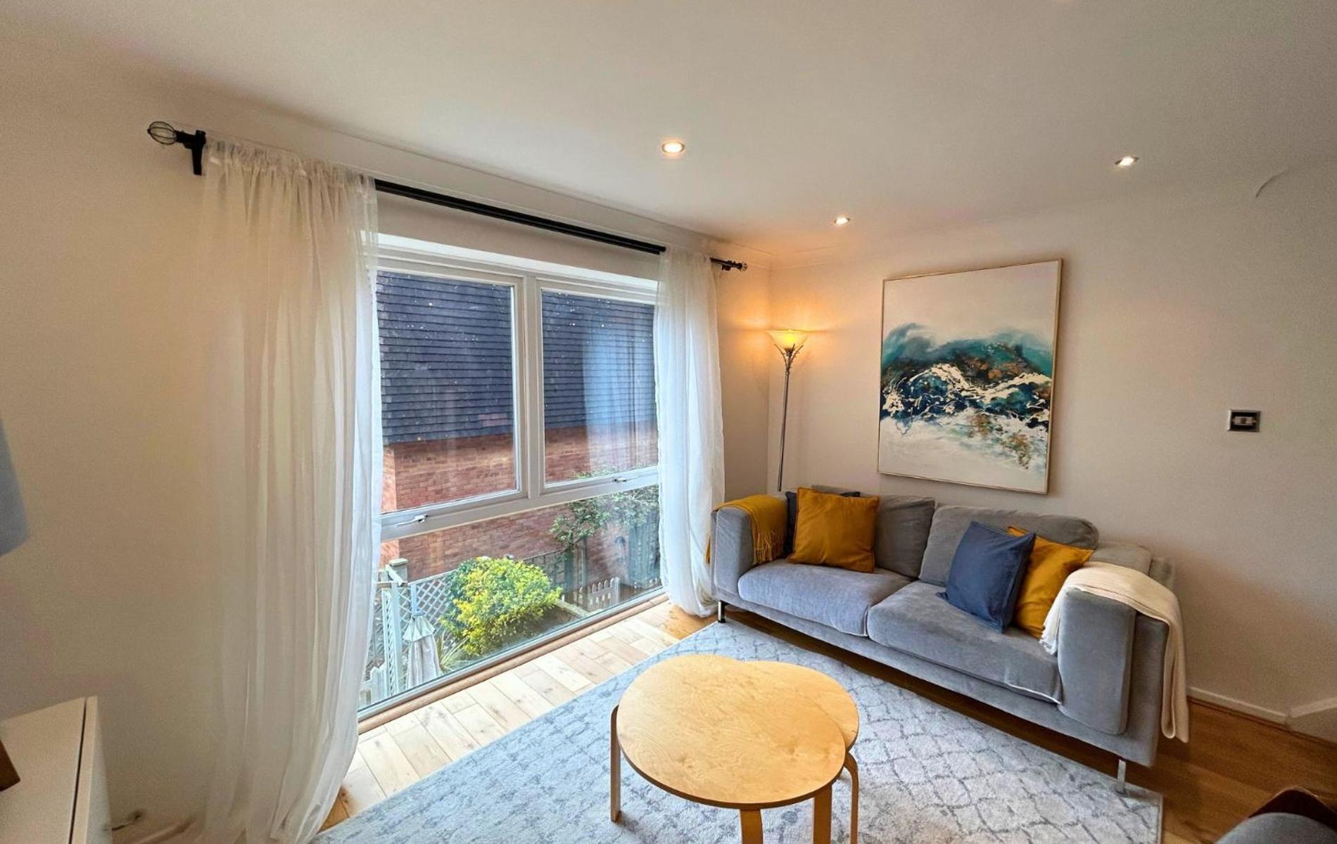 Ferienhaus Putney Stylish Fantastically Located 4 Bedroom Townhouse London